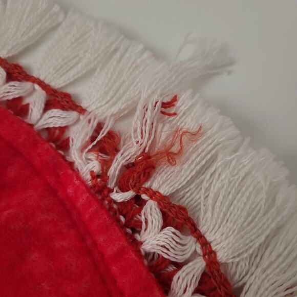 Vintage Mini Tree Skirt Red Felt w/White Fringe 16" MCM Christmas 1960s Small - Picture 6 of 6